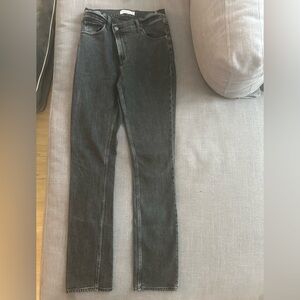 Abercrombie & Fitch “The ‘90s Slim Straight Ultra High Rise” Size 27 / 4L